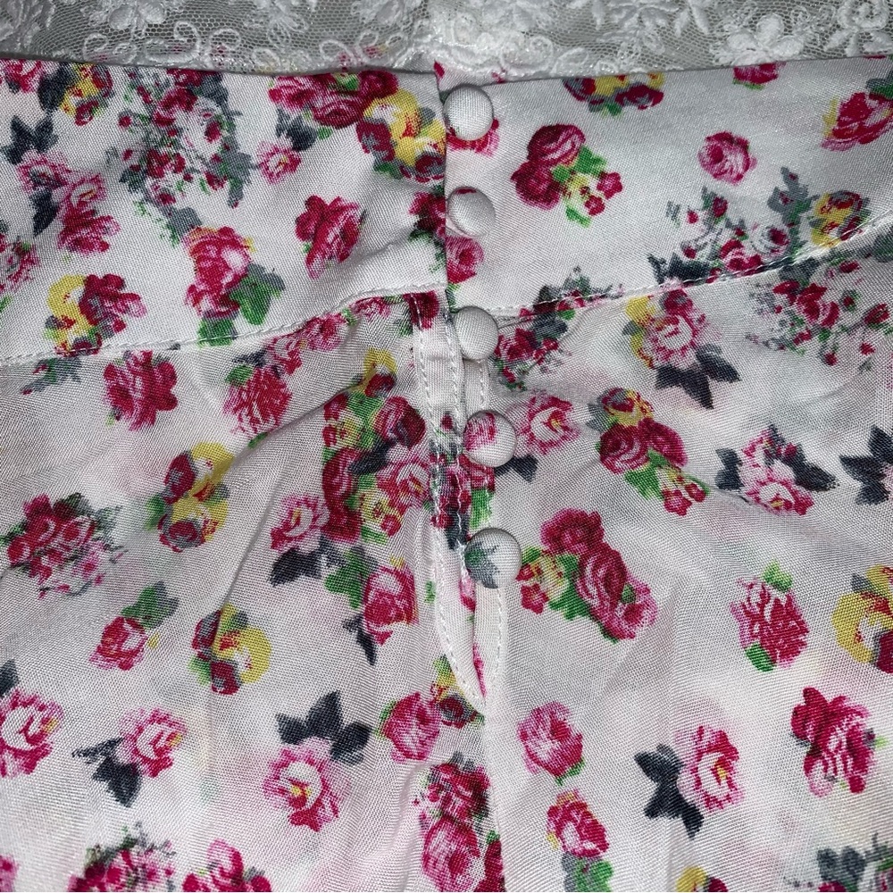 NWOT Free People Floral Shorts With Scalloped Hem Lace - Picture 5 of 10